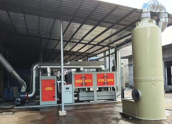 夏云工业园塑料挤出废气，催化燃烧设备